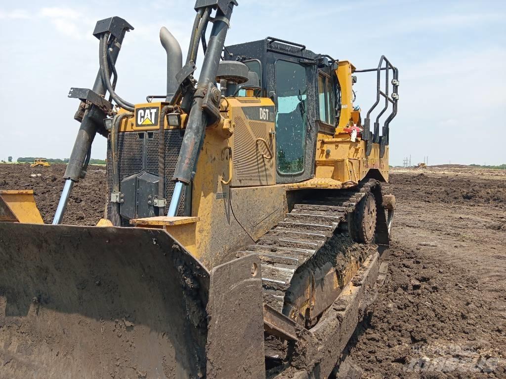 CAT D 6 T XL 履帶推土機