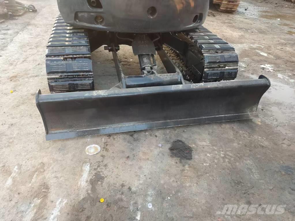 Kubota KX 057-4 小型挖土機/掘鑿機<7t(小型挖掘機)