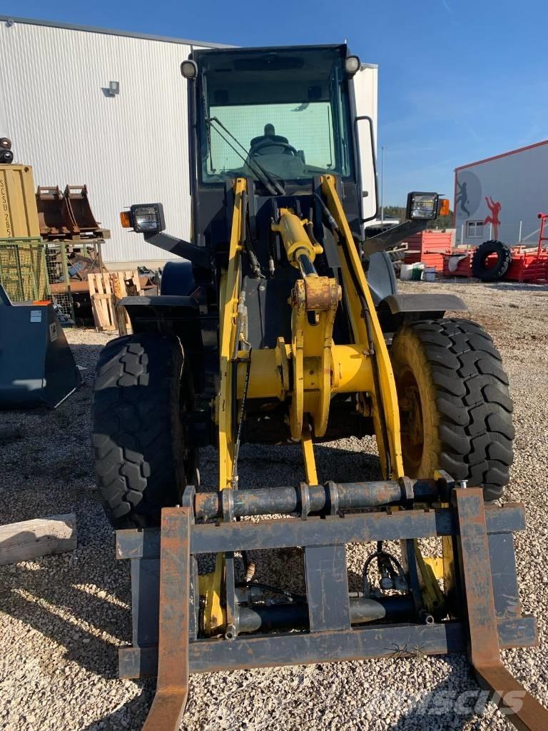Komatsu WA 90-6 輪胎式裝載機