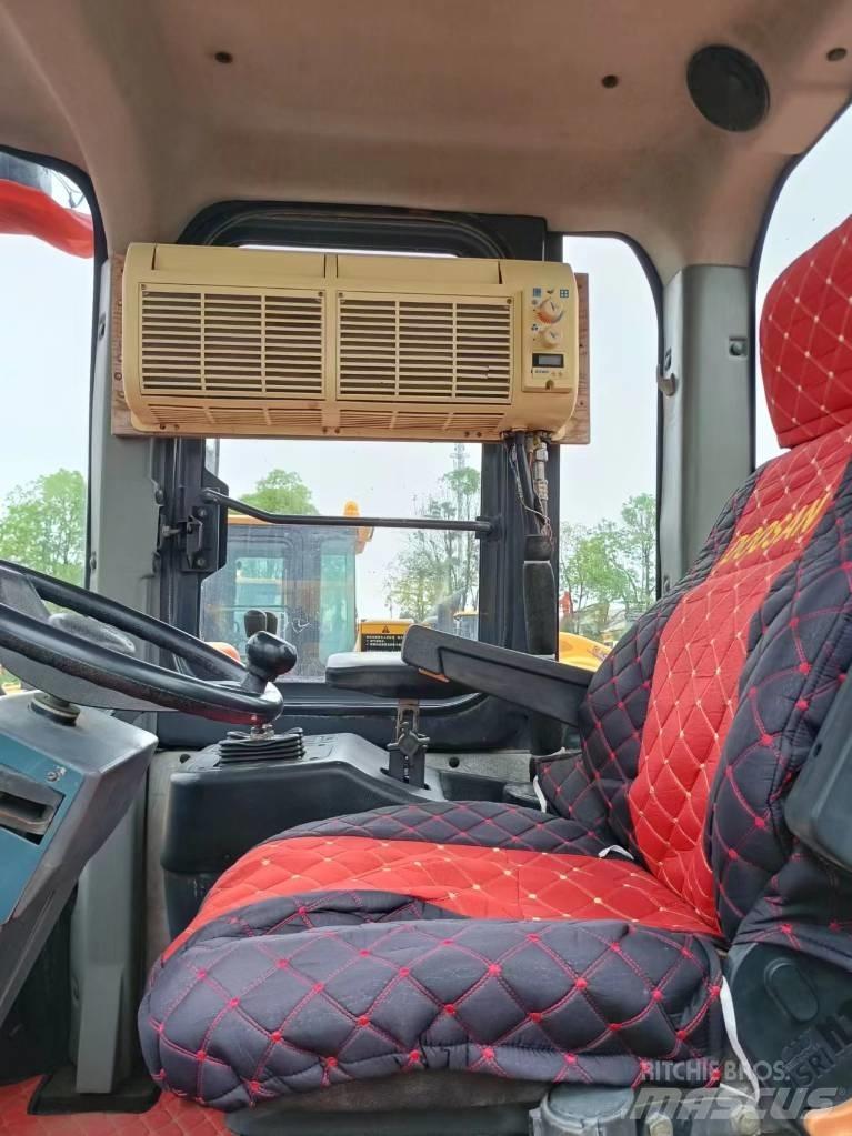 Doosan DL505 輪胎式裝載機
