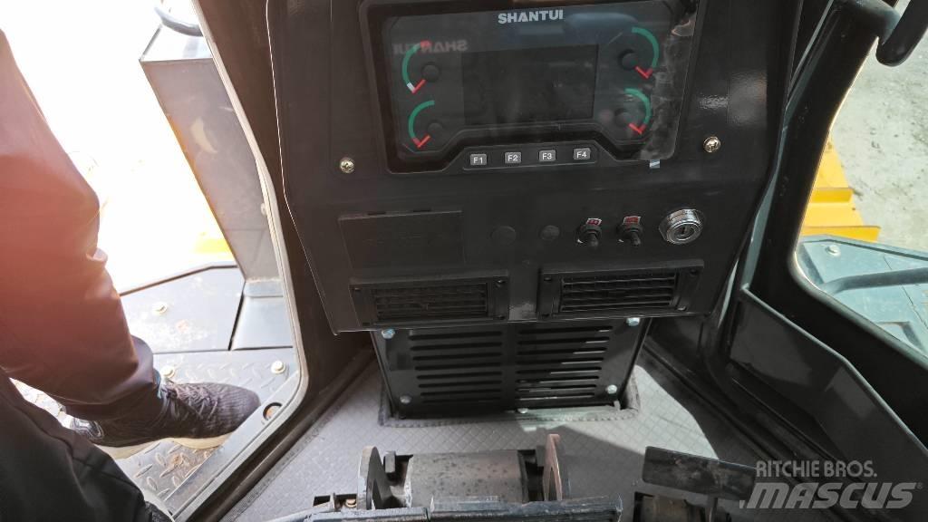 Shantui SD 22 履帶推土機