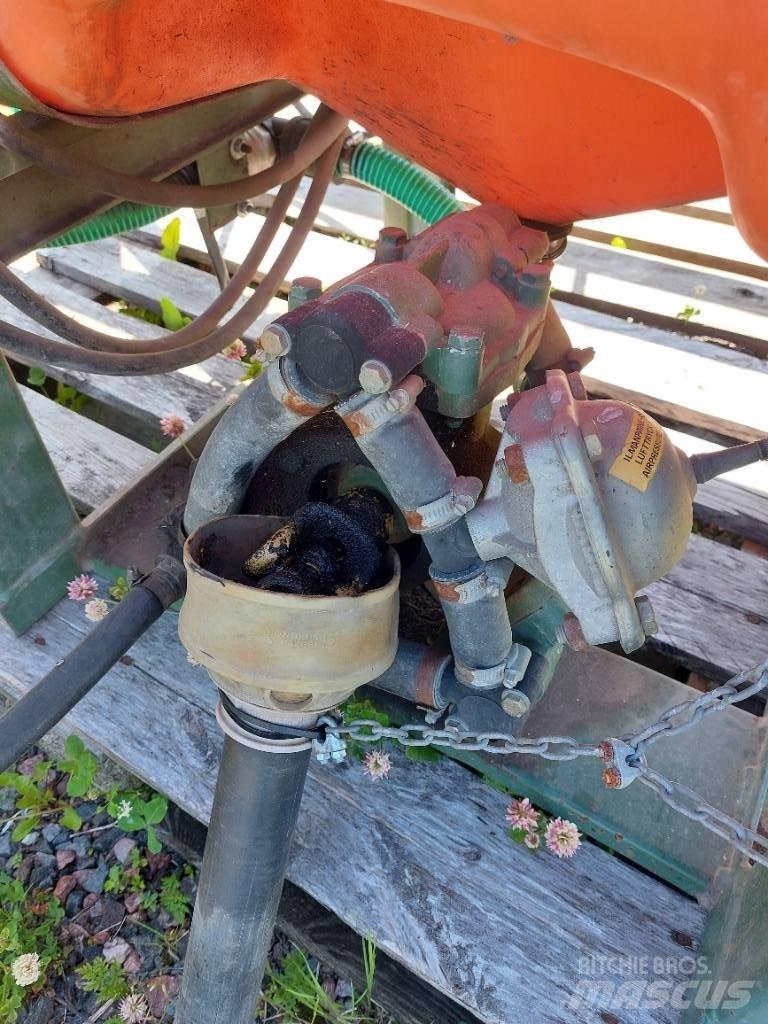 Eho 900l/12m 承載式噴霧機