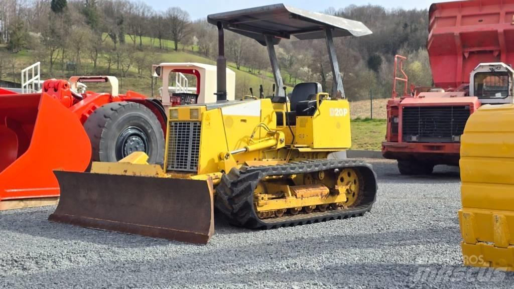 Komatsu D20P-7 履帶推土機