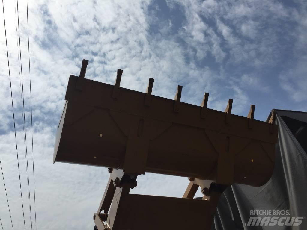 CAT 416 E 反鏟裝載機