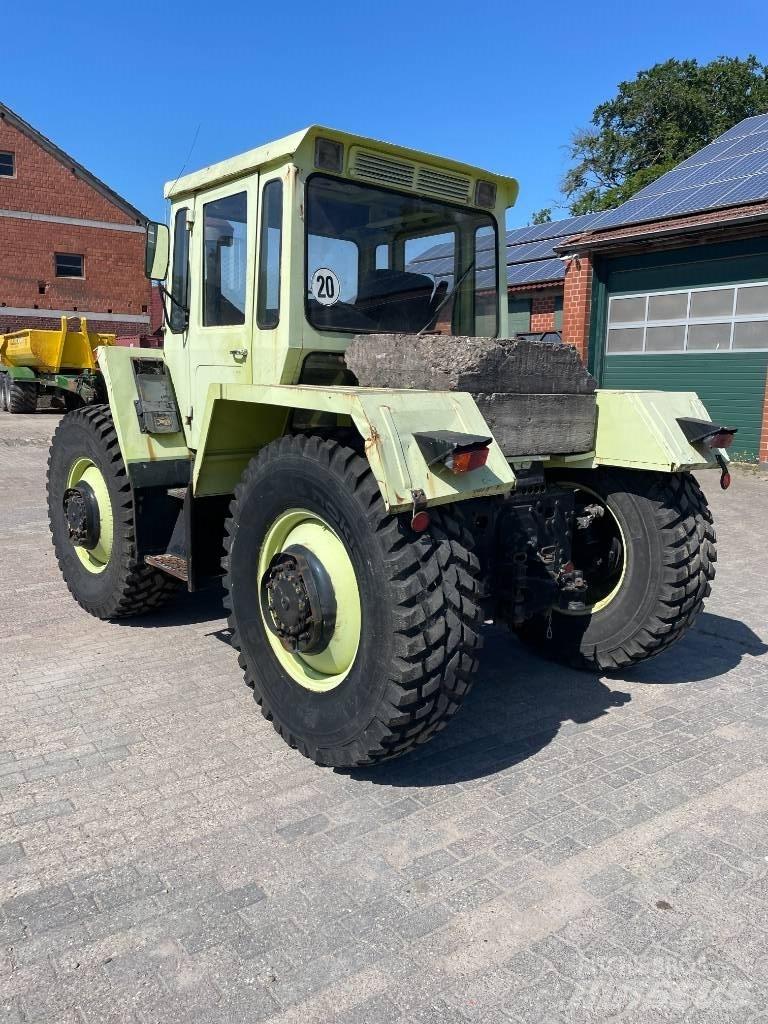 MB Trac 1300 曳引機