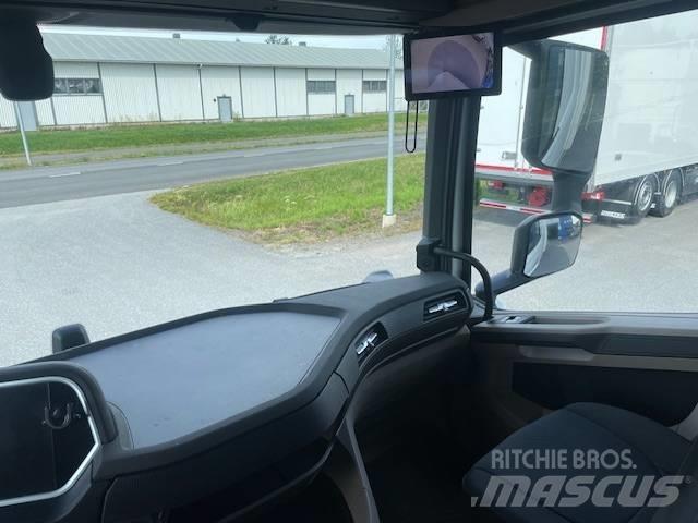 DAF XG 530 FAN 貨箱式卡車