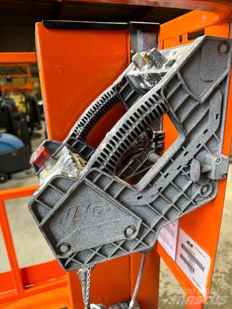 JLG 1230 ES 剪式升降機