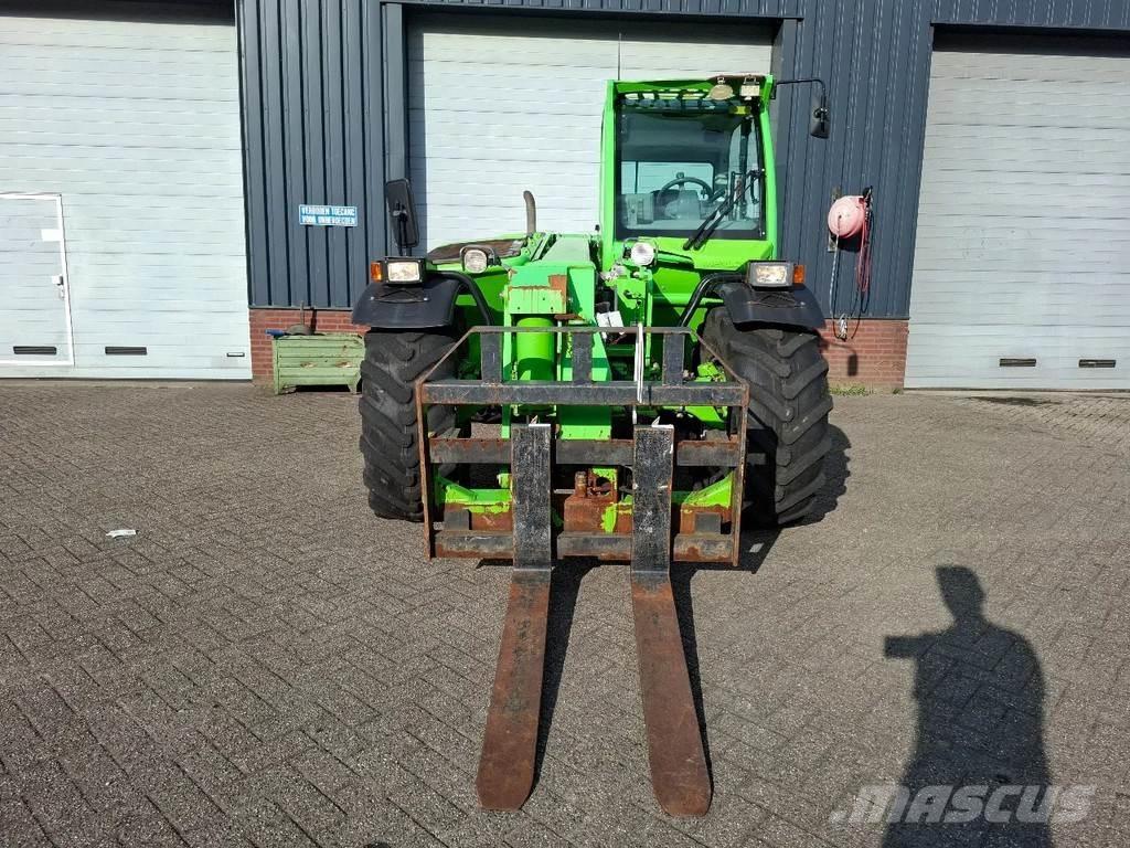 Merlo TF38.7 伸縮臂操作車