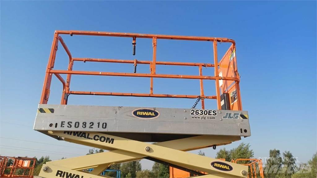 JLG 2630ES 剪式升降機