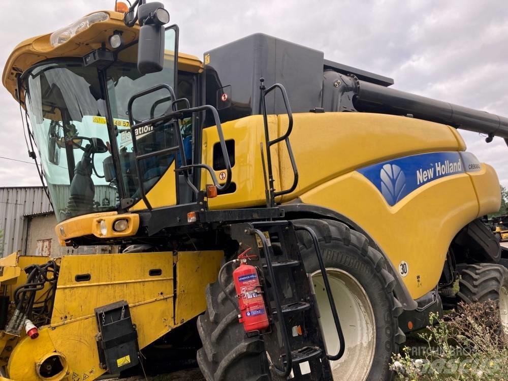 New Holland CR 9080 聯合收穫機