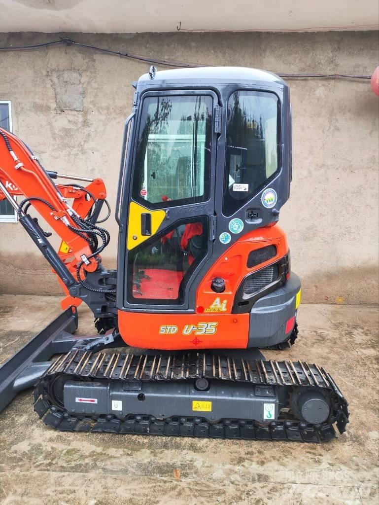 Kubota U 35 小型挖土機/掘鑿機<7t(小型挖掘機)