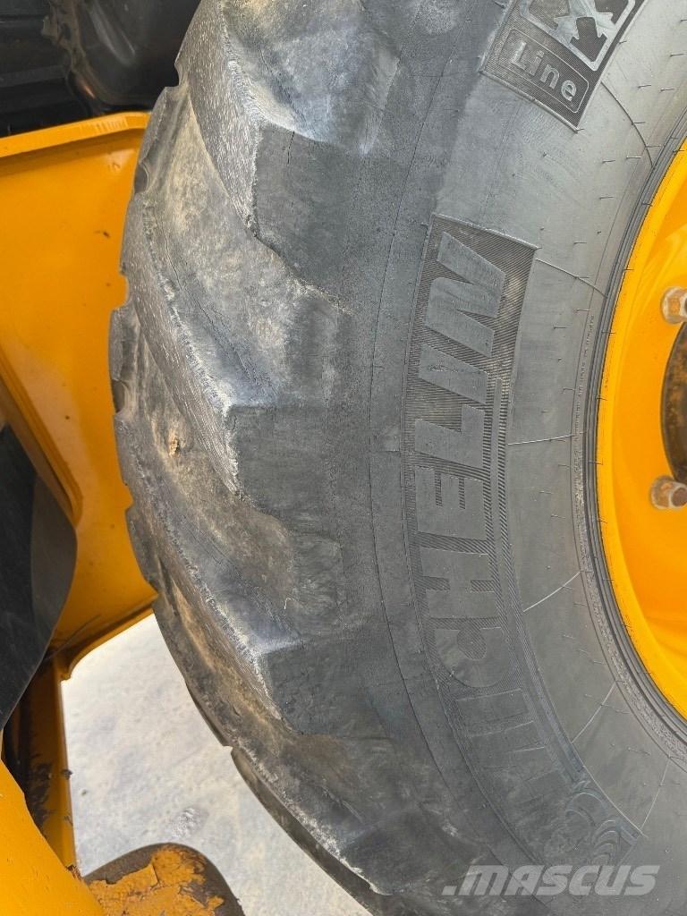 JCB 3 CX 反鏟裝載機