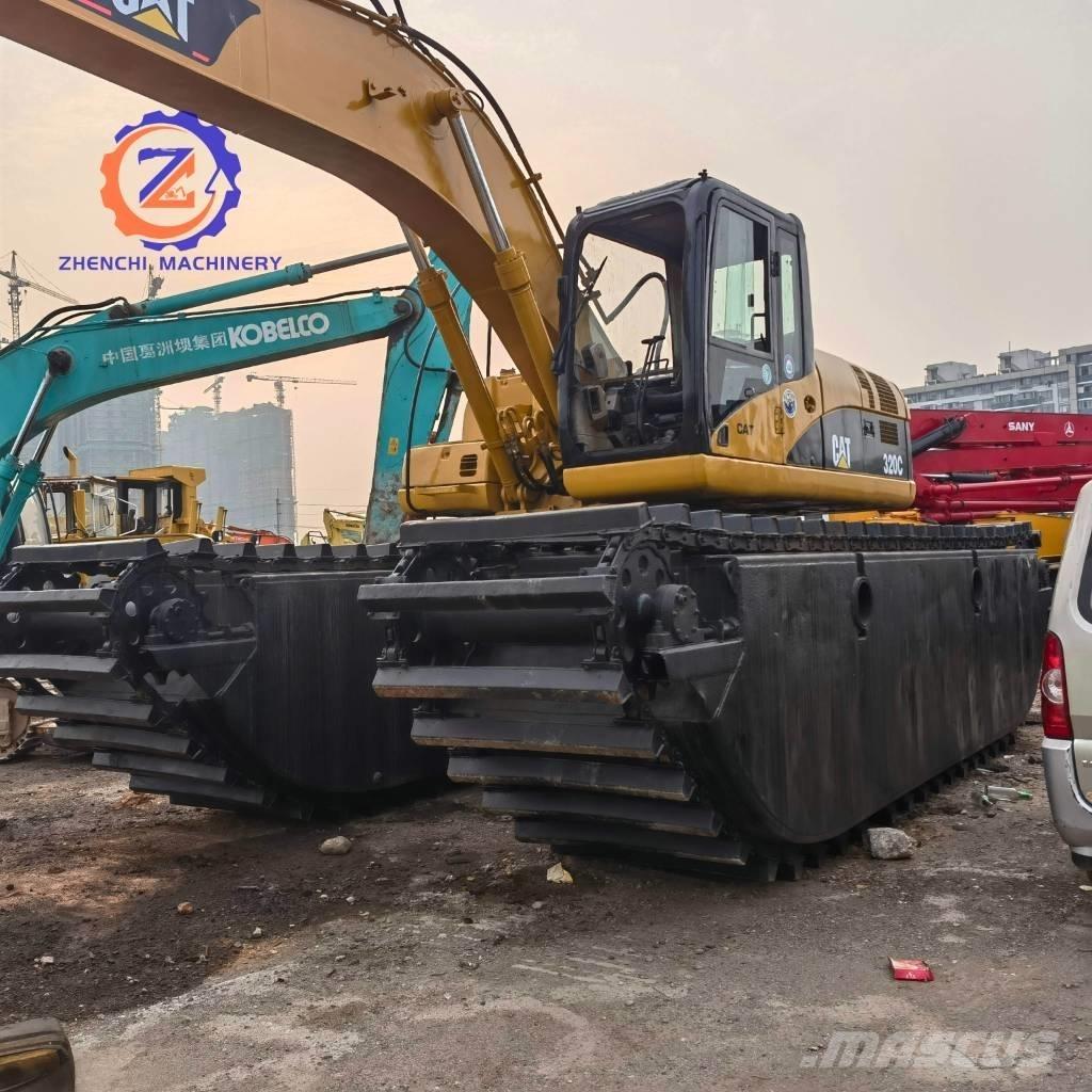 CAT 320 C 水陸兩用挖掘機