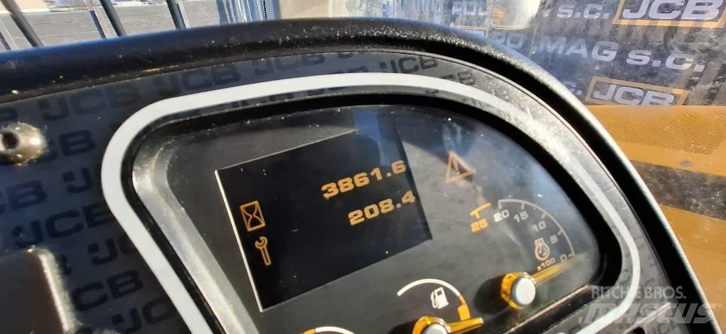 JCB 540-140 伸縮臂操作車