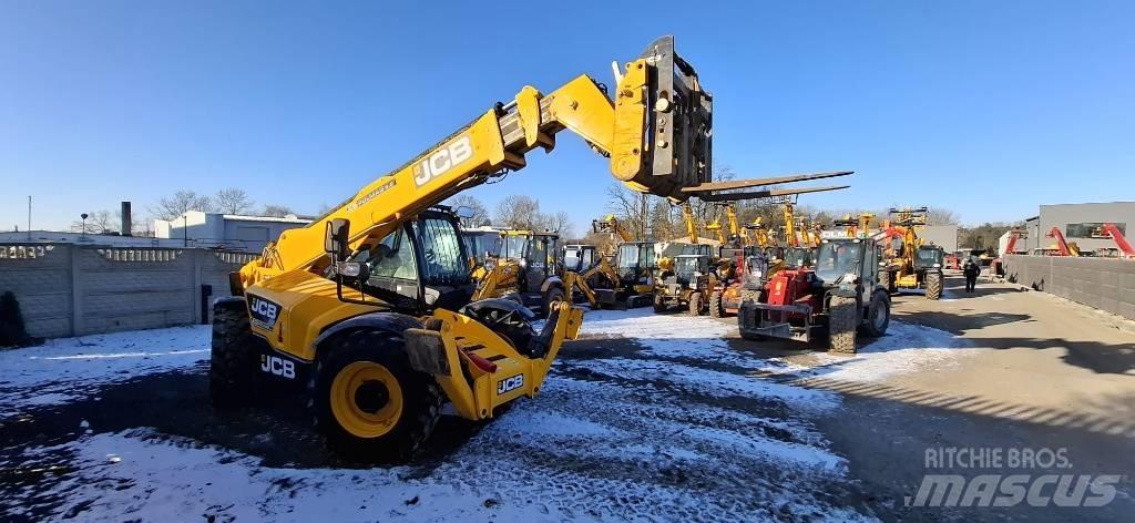 JCB 540-140 伸縮臂操作車
