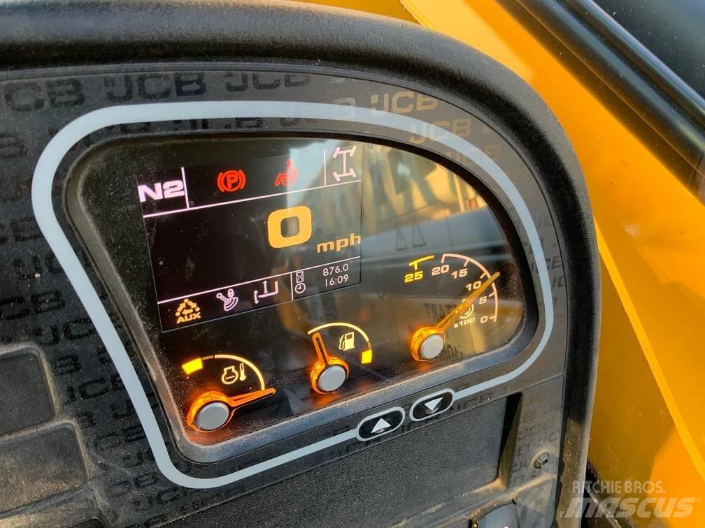 JCB 540V140 伸縮臂操作車