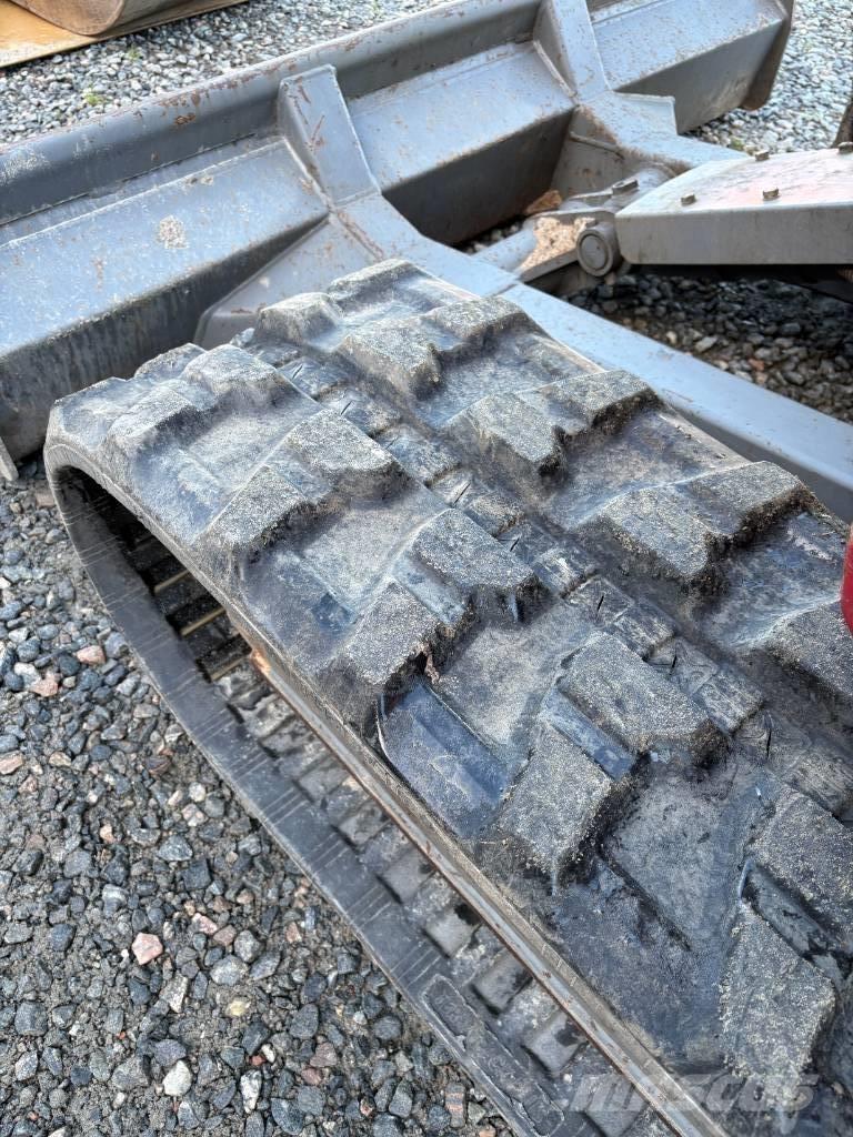 Takeuchi TB153FR 小型挖土機/掘鑿機<7t(小型挖掘機)