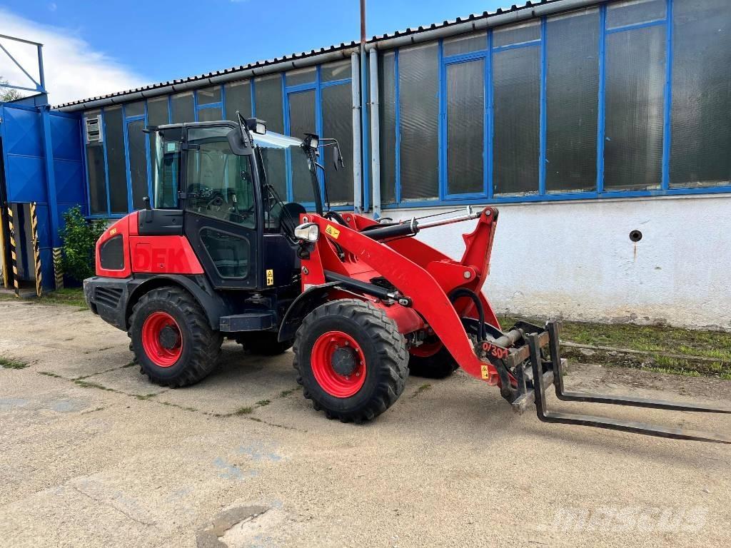 Kubota R082 輪胎式裝載機