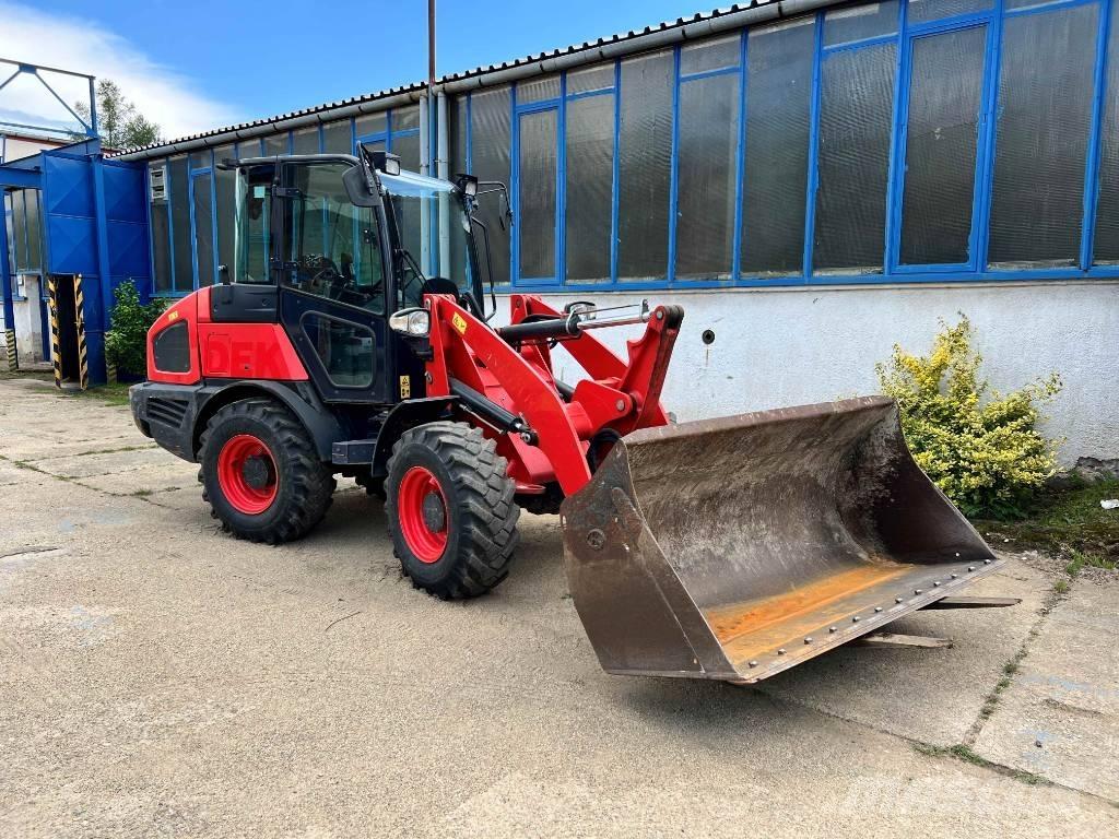 Kubota R082 輪胎式裝載機