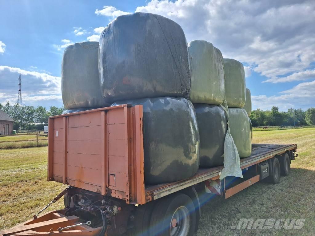 Meusburger 800 草捆拖車