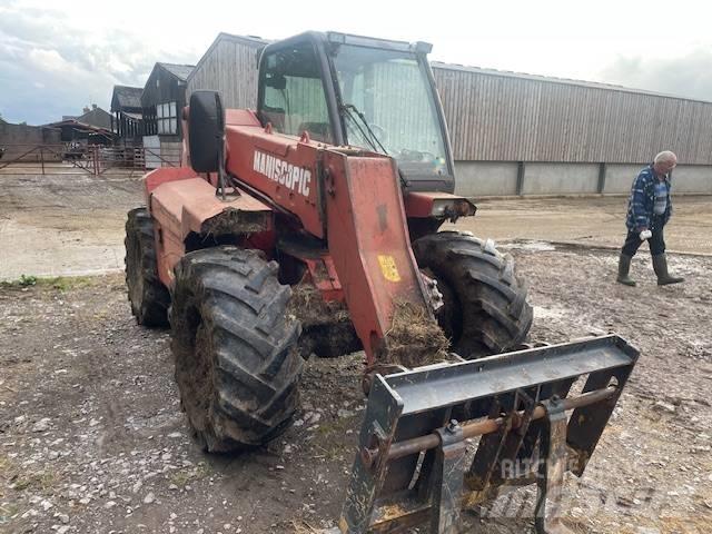 Manitou MLT 527 伸縮臂操作車