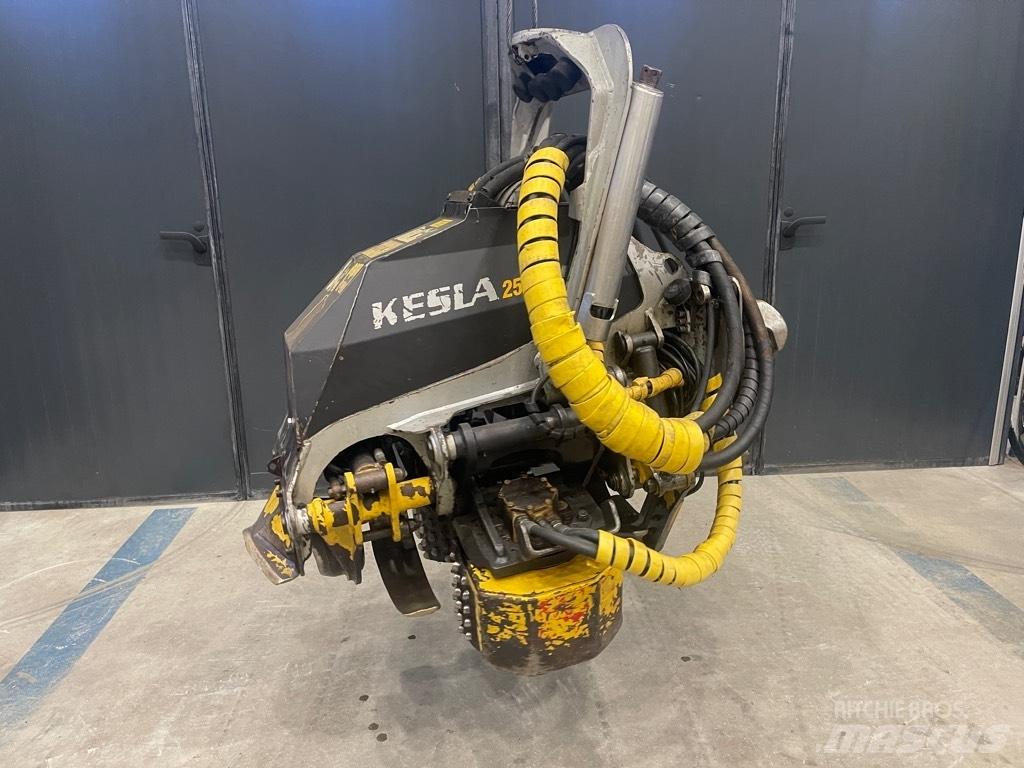 Kesla 25RH II 收穫機
