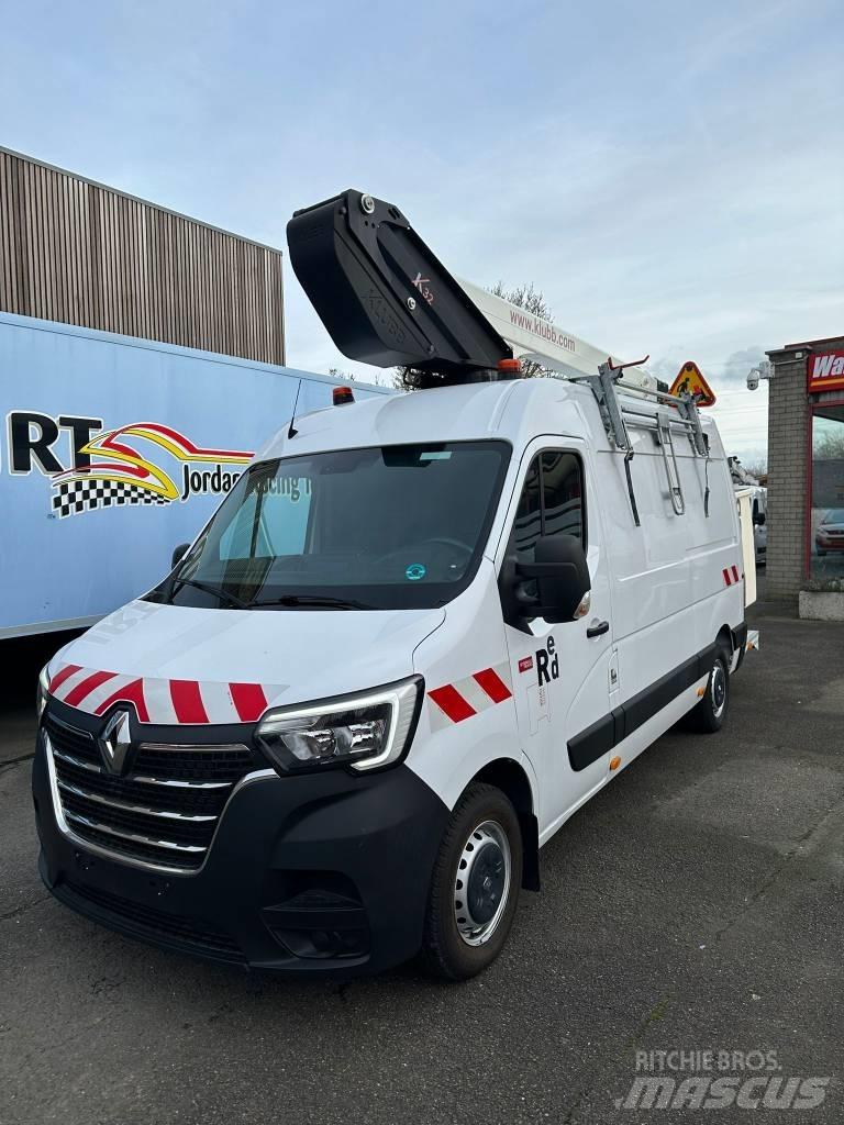 Renault Master 拖車裝載高空作業平台