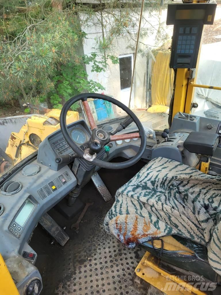 Volvo BM L 150 輪胎式裝載機