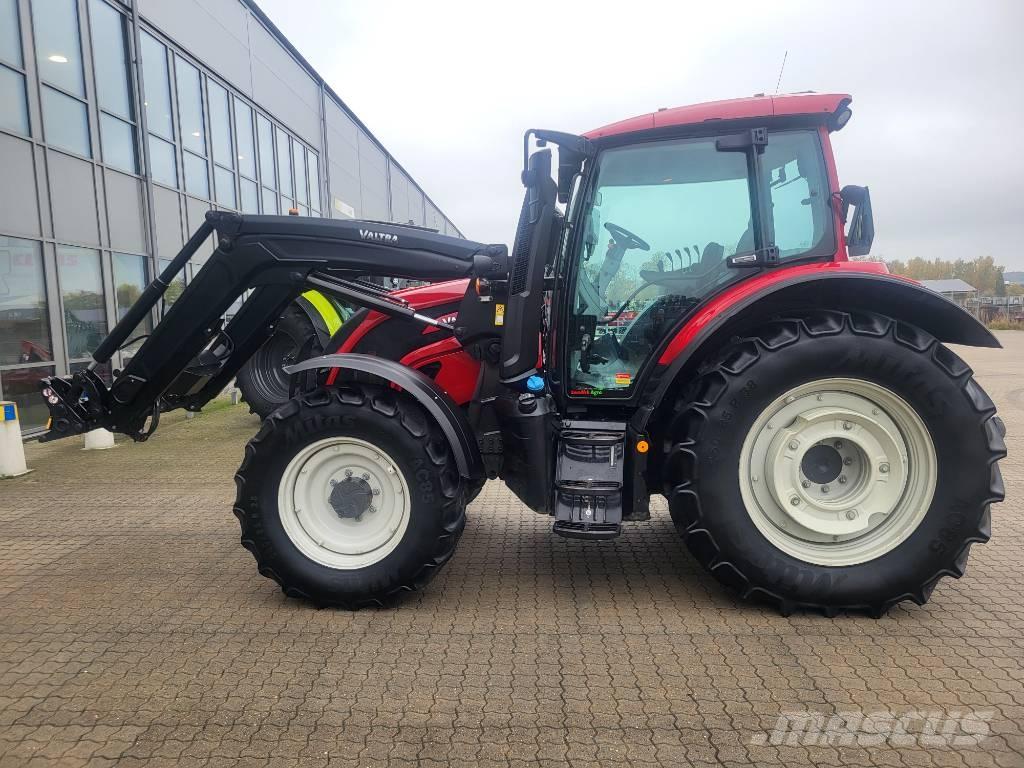 Valtra N154e 曳引機