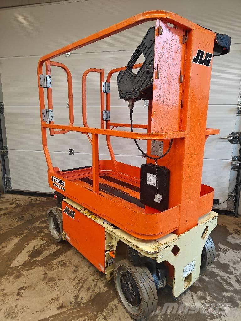 JLG 1230 ES 垂直升降工作台