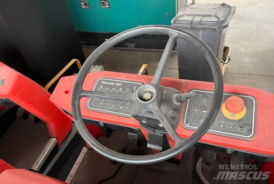 Hako Hakomatic 1100 掃倉機