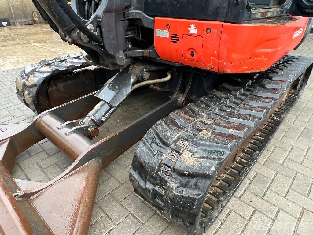 Kubota KX 057-4 小型挖土機/掘鑿機<7t(小型挖掘機)