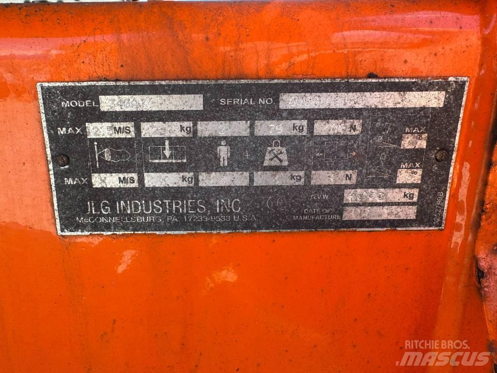 JLG 340AJ 曲臂高空作業車