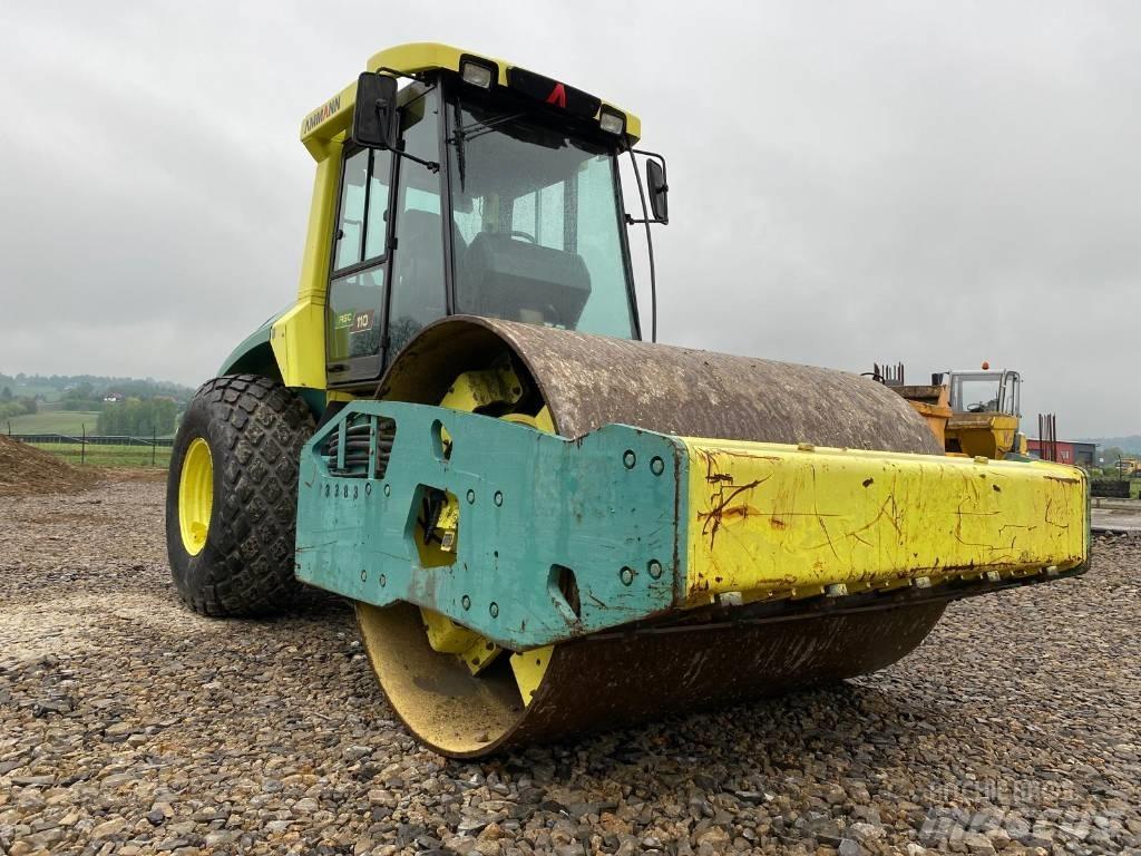 Ammann ASC 110 單輪滾壓機