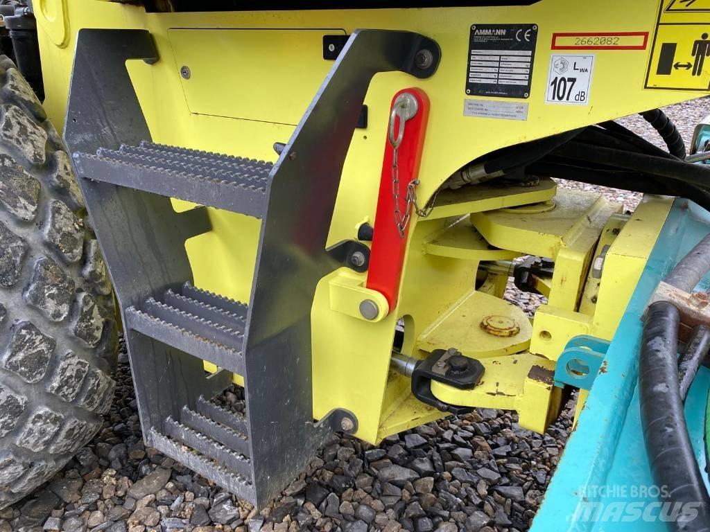 Ammann ASC 110 單輪滾壓機