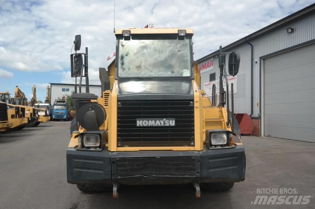 Komatsu HM300-1 鉸接式起吊車