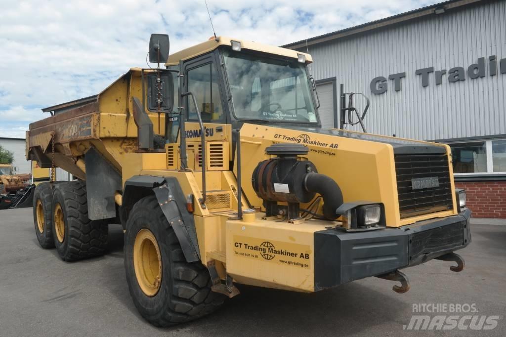 Komatsu HM300-1 鉸接式起吊車