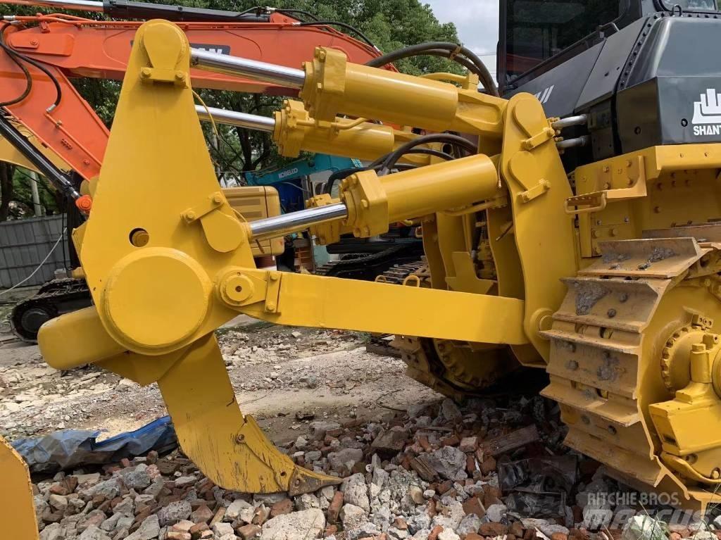 Shantui SD 32 履帶推土機