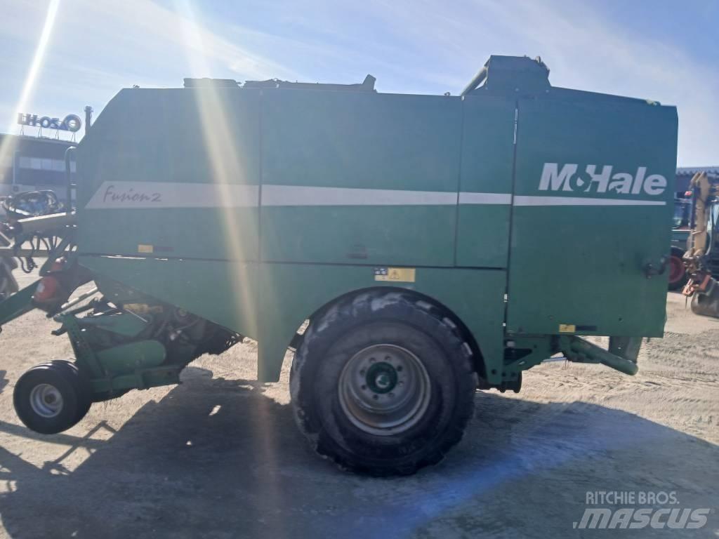McHale Fusion 2 圓型牧草打包機