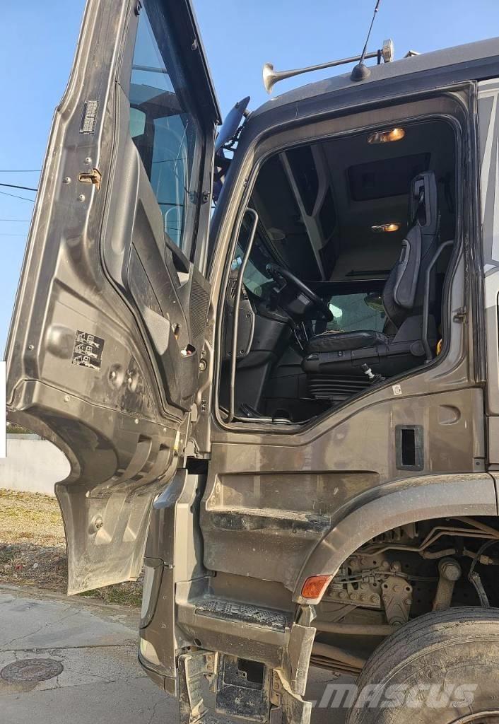 Mercedes-Benz 3951 側卸礦車