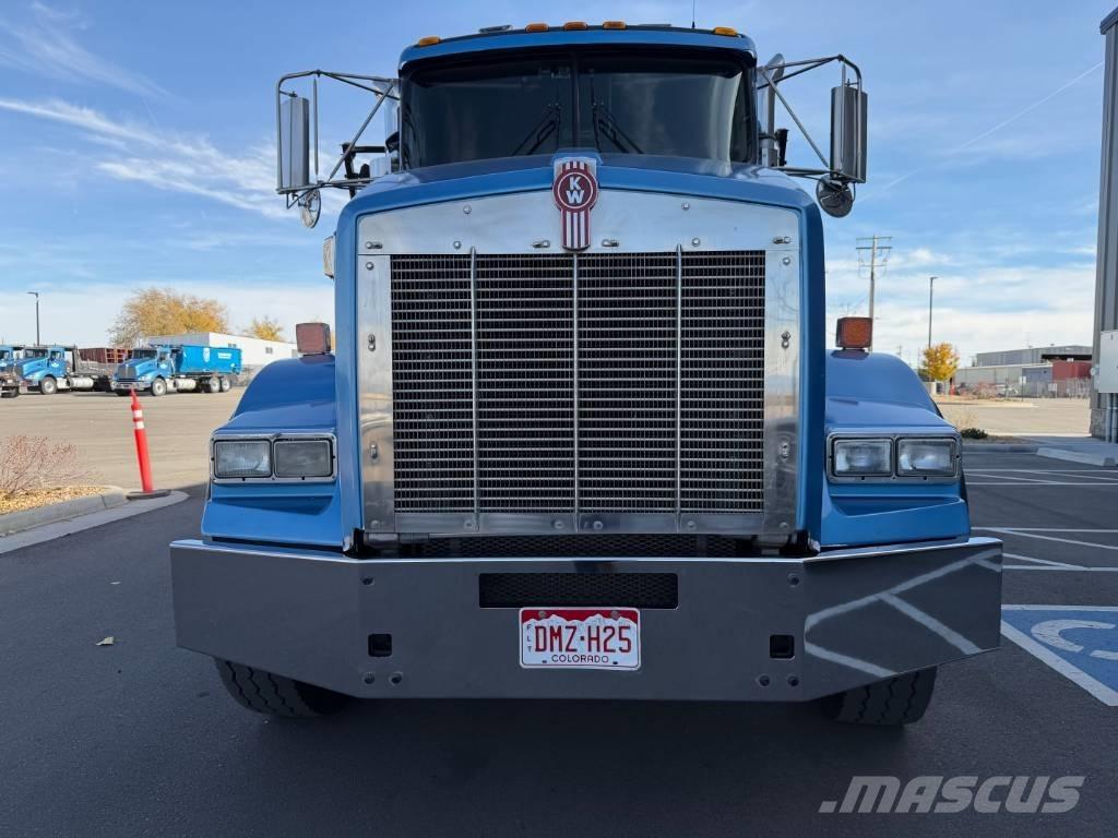 Kenworth T 800 起重可拆卸式卡車