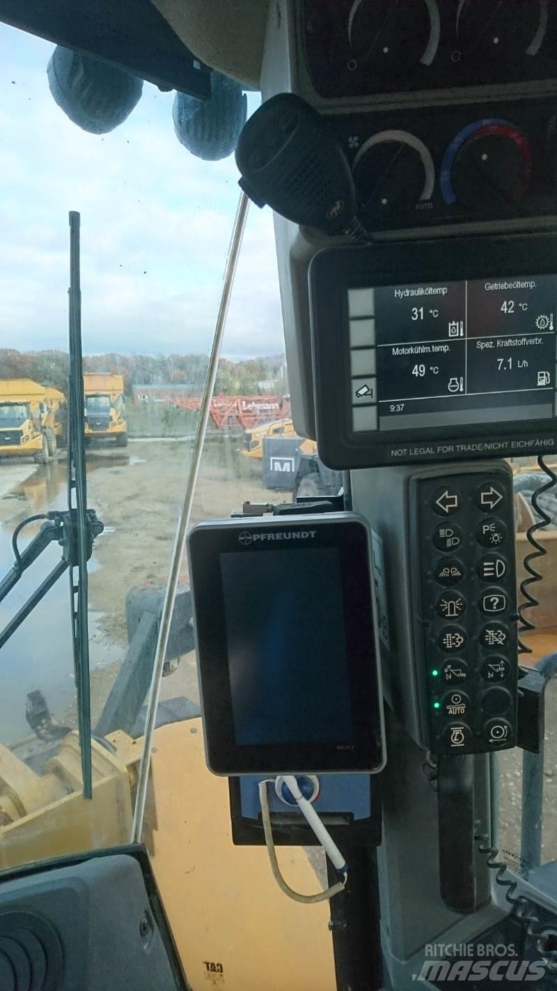 CAT 972MXE 輪胎式裝載機