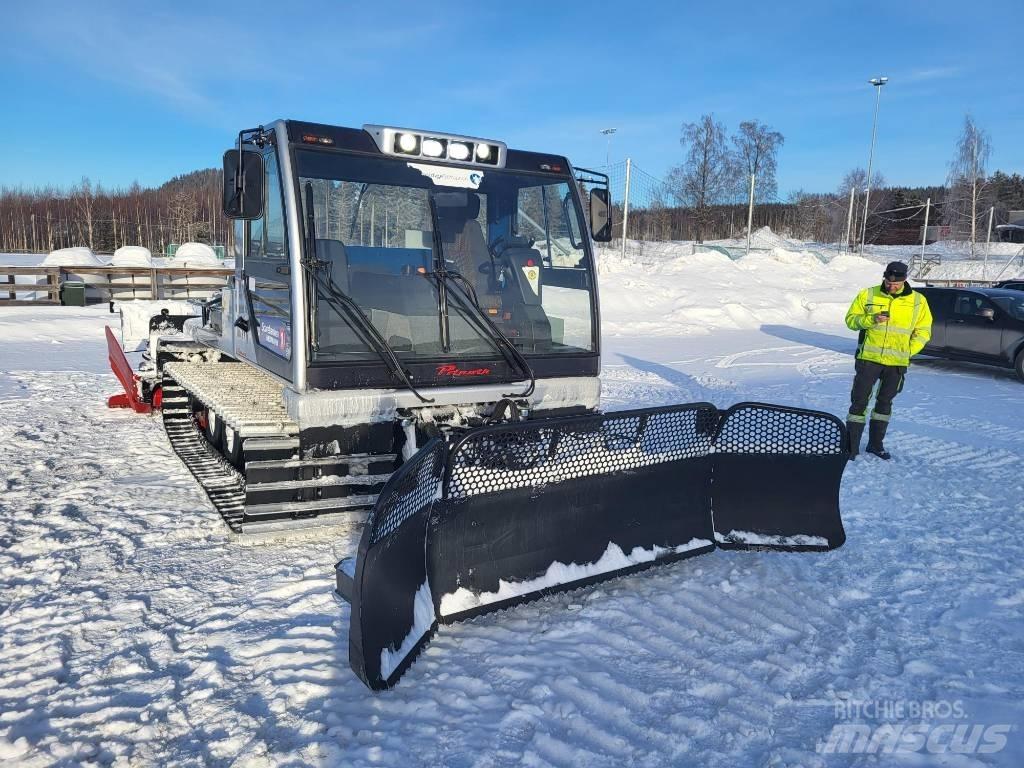 Prinoth Husky 鏟雪車