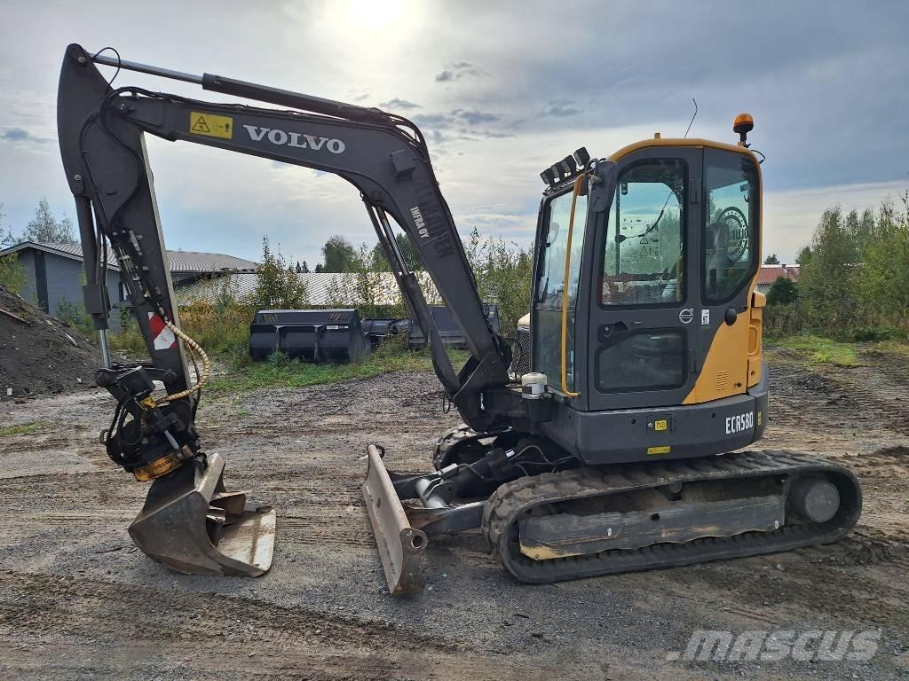 Volvo ECR 58 D 小型挖土機/掘鑿機<7t(小型挖掘機)