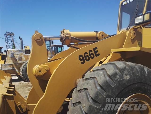 CAT 966 E 輪胎式裝載機