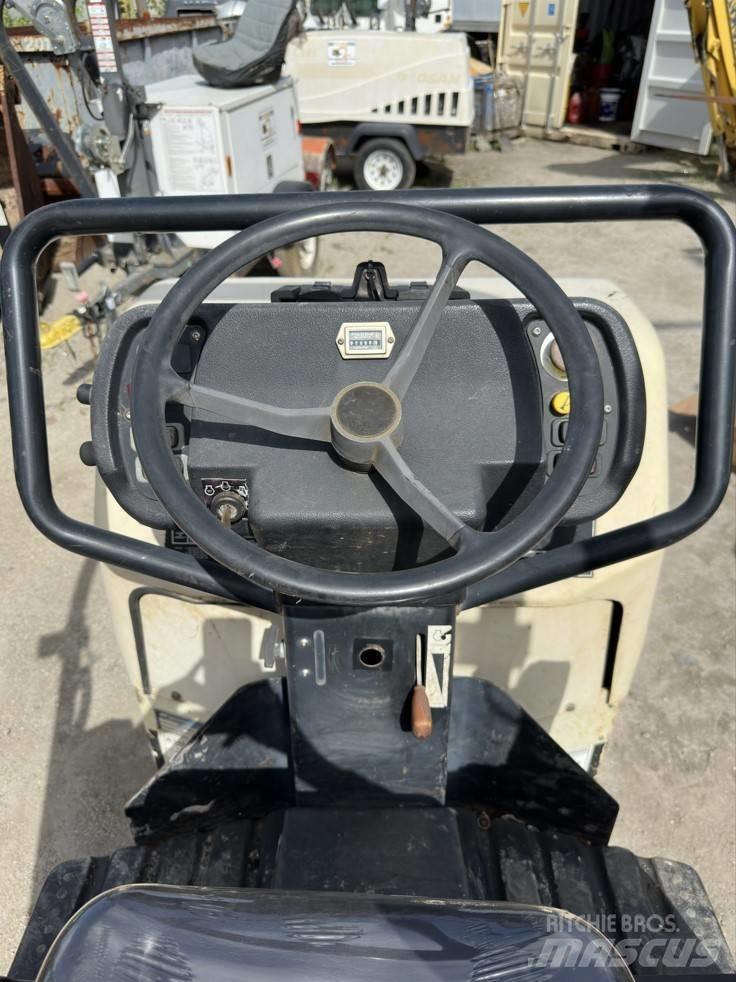 Ingersoll Rand DD 16 土壤壓實機