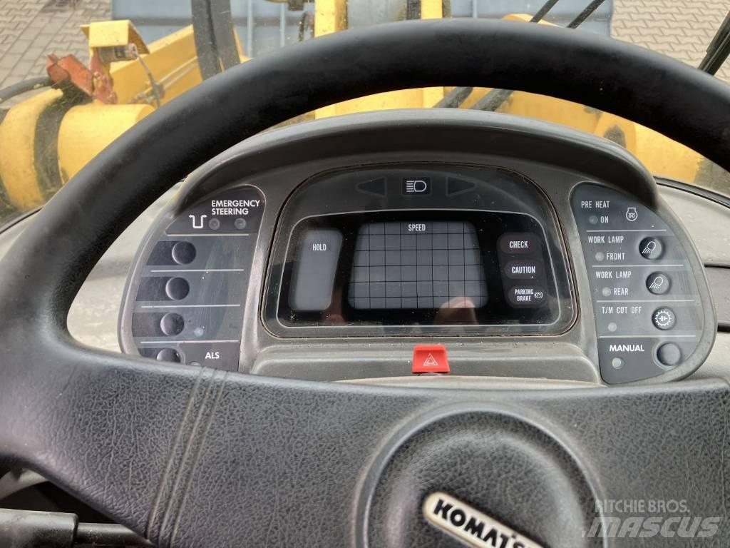 Komatsu WA 420 輪胎式裝載機