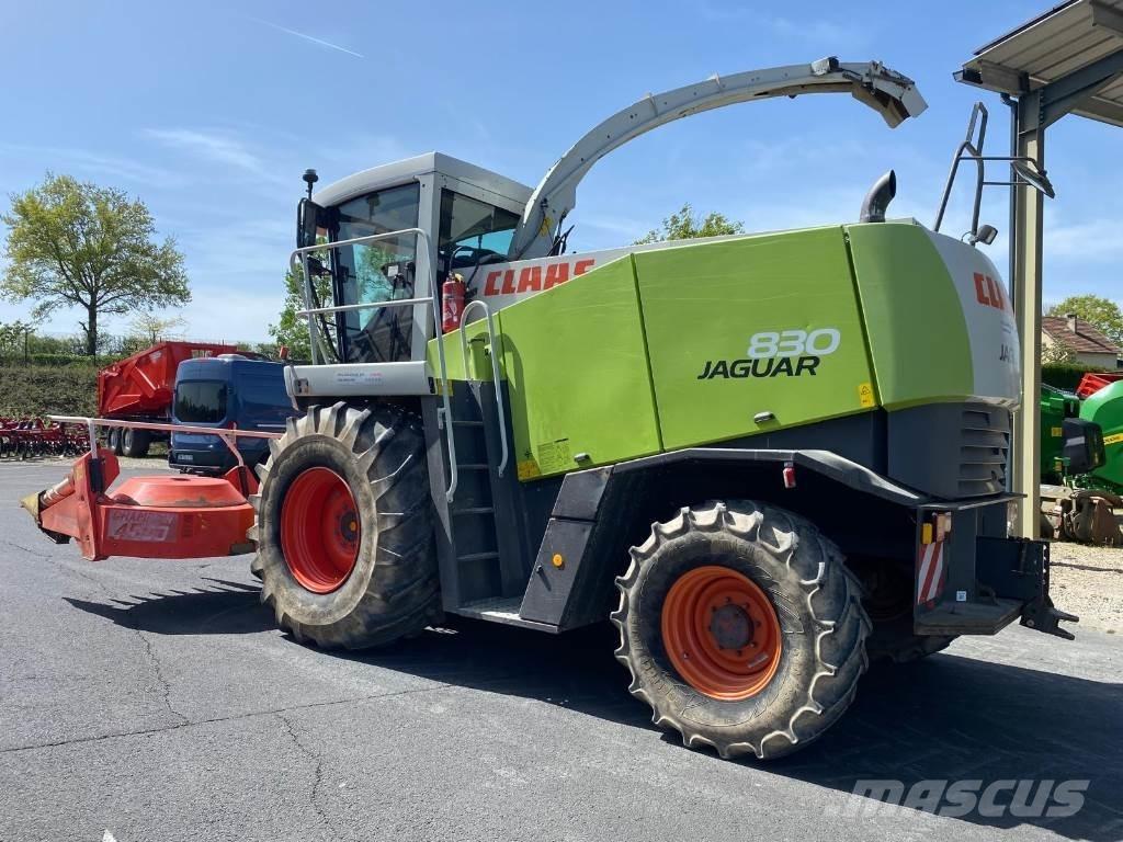 CLAAS JAGUAR 830 牧草收穫機