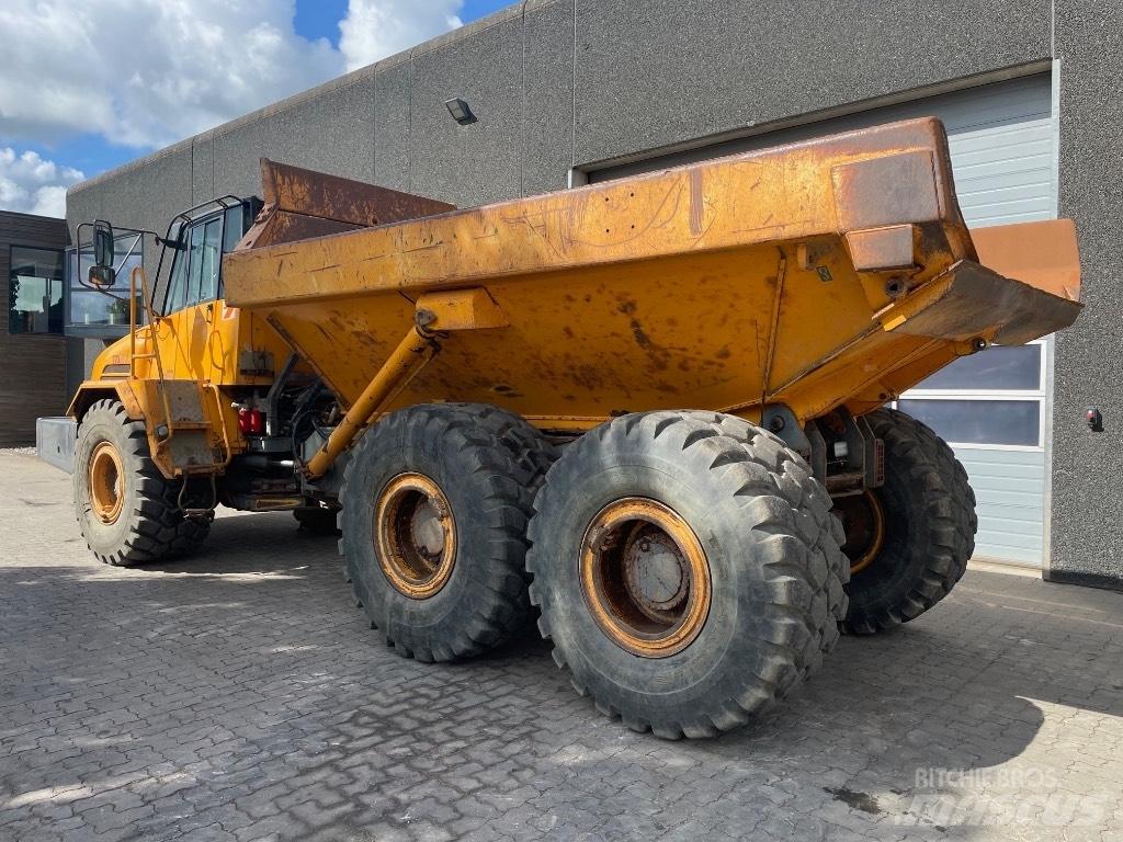 Terex TA27 鉸接式起吊車