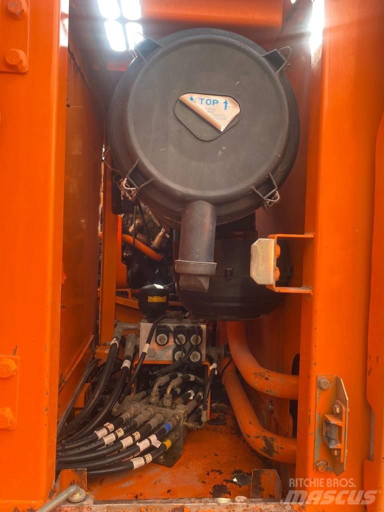 Doosan DX 180 LC 履帶式 挖土機/掘鑿機/挖掘機